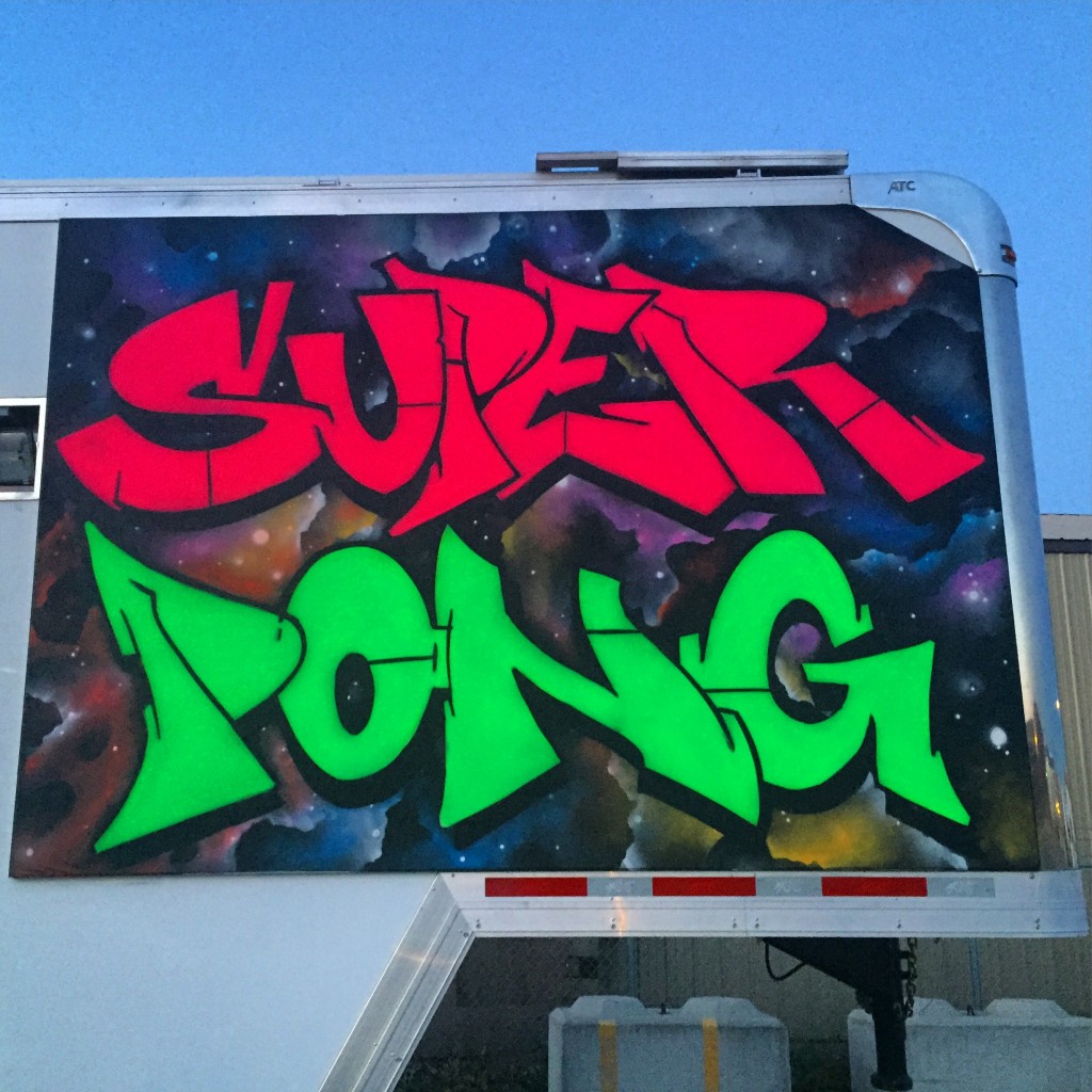 Super Pong Exterior panel